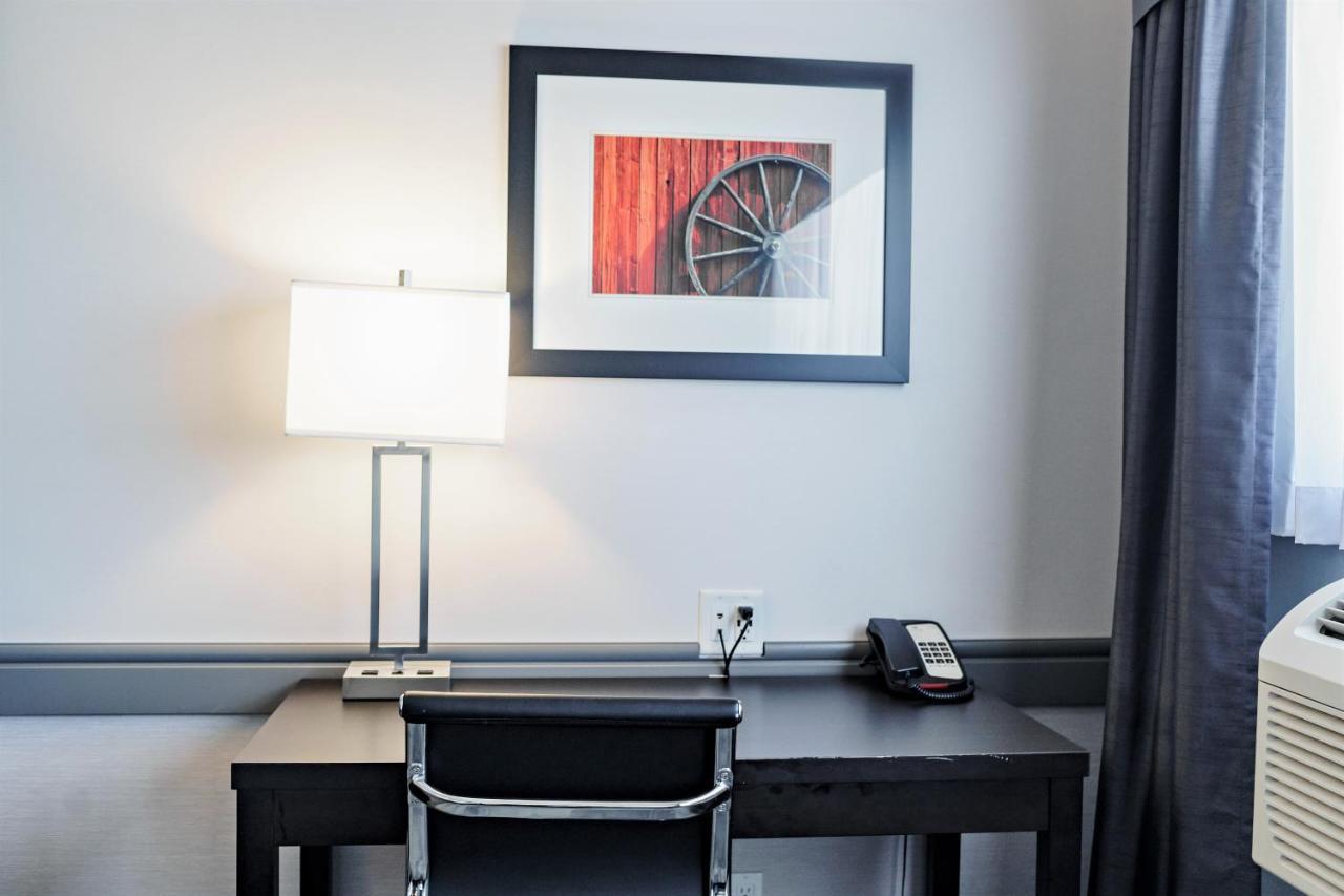 Park Inn By Radisson Edmonton Airport Leduc Eksteriør bilde