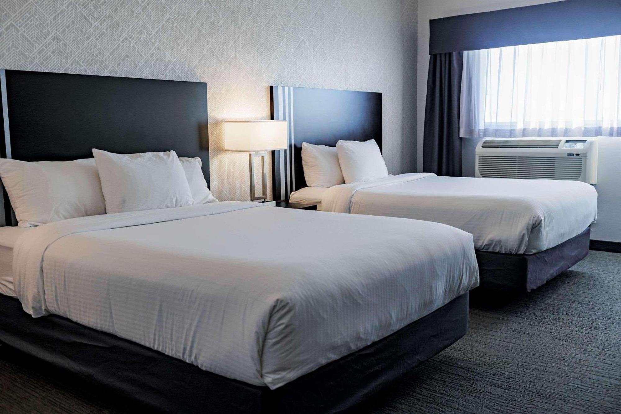 Park Inn By Radisson Edmonton Airport Leduc Eksteriør bilde