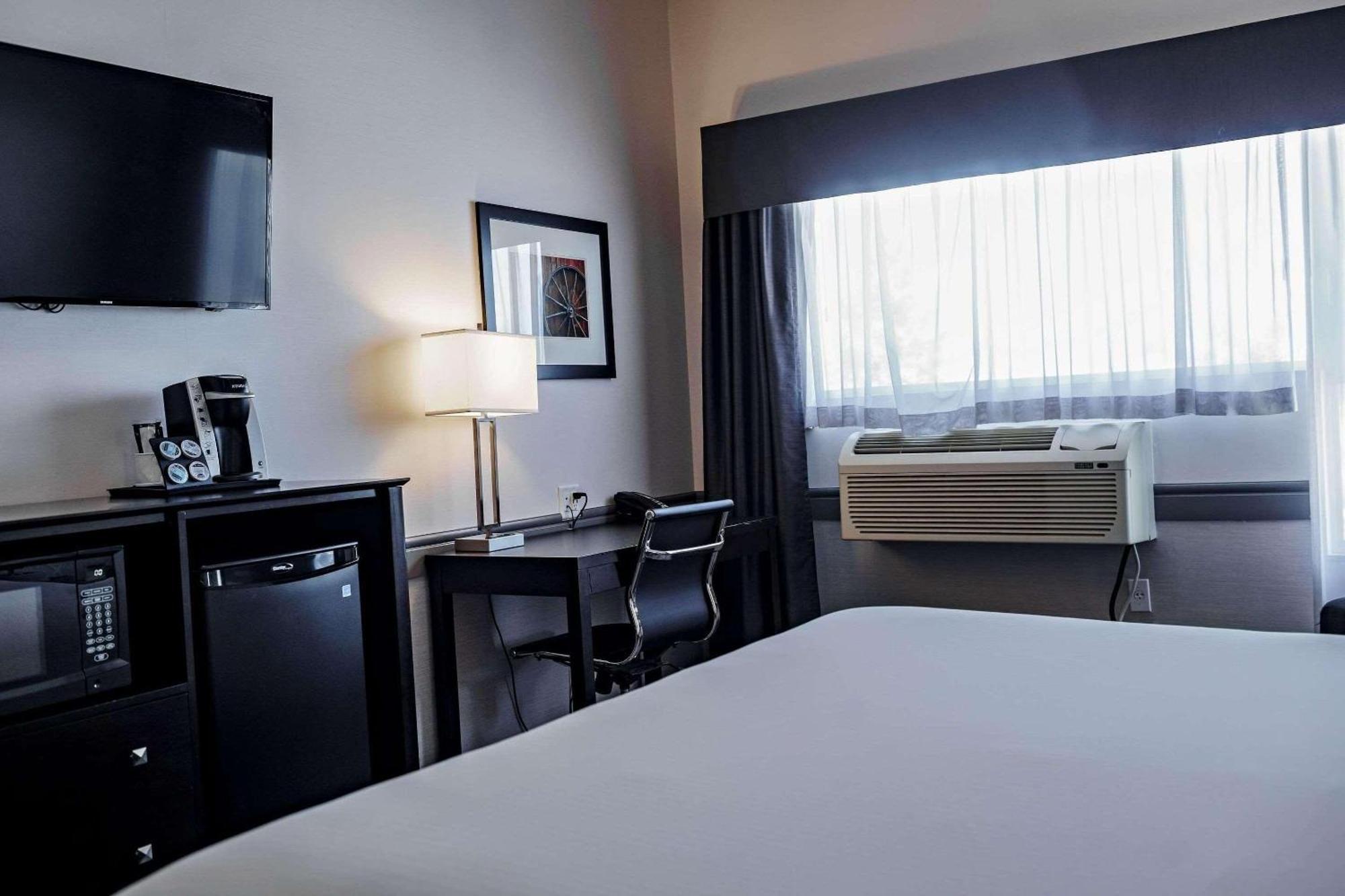 Park Inn By Radisson Edmonton Airport Leduc Eksteriør bilde